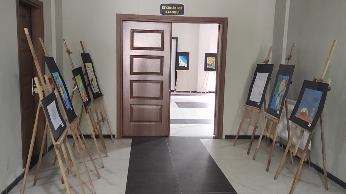 SANAT DOLU BİR GÜN